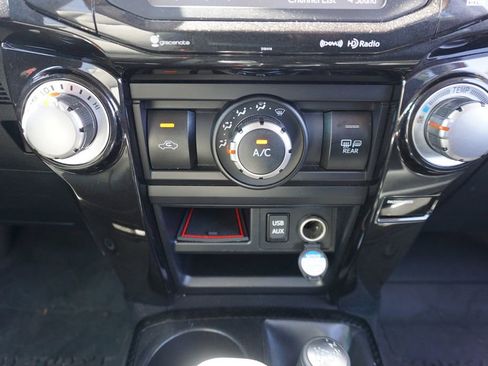 Used 2019 Toyota 4Runner TRD Off-Road Premium image 11