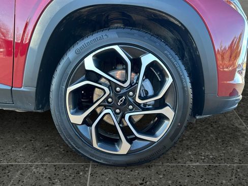 Used 2025 Chevrolet Trax RS w/ Driver Confidence Package FWD image 10
