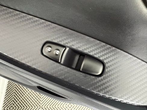 Used 2024 Nissan Sentra S image 33