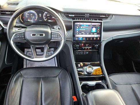 Used 2022 Jeep Grand Cherokee L Limited image 13