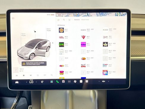 Used 2024 Tesla Model Y Long Range image 16