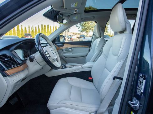 Used 2021 Volvo XC90 T8 Inscription Expression w/ Protection Package Premier AWD/4WD image 31