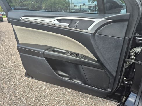 Used 2019 Ford Fusion S FWD image 23