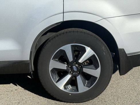 Used 2017 Subaru Forester 2.5i Limited image 11