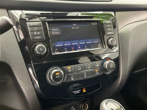 Used 2020 Nissan Rogue Sport S FWD image 10
