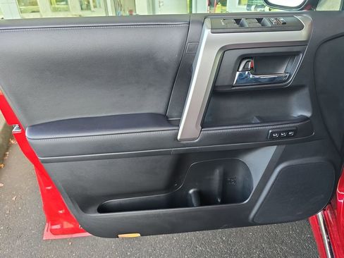 Used 2022 Toyota 4Runner Limited image 26