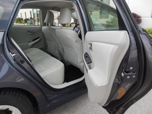 Used 2012 Toyota Prius Four image 33
