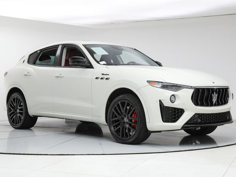 Certified 2023 Maserati Levante Modena AWD/4WD image 7