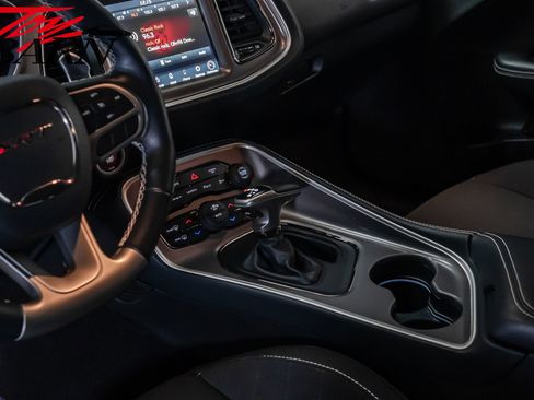 Used 2021 Dodge Challenger SRT Hellcat image 27