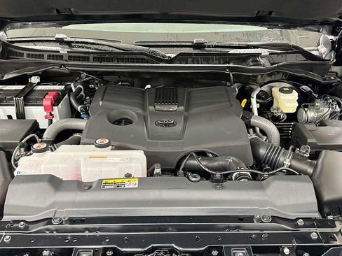New 2025 Toyota Tundra SR5 image 30