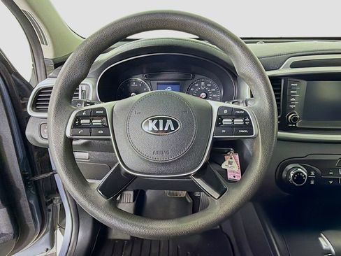 Used 2020 Kia Sorento FWD V6 image 14