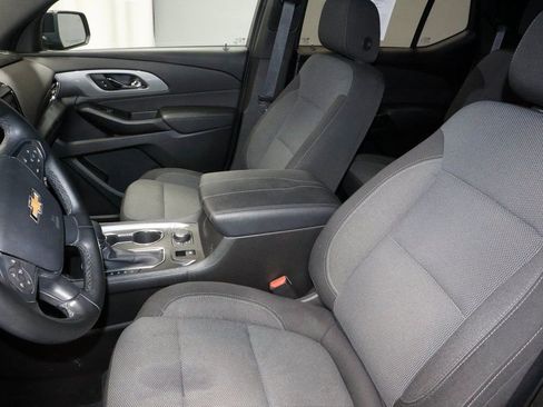 Used 2023 Chevrolet Traverse LT w/ LPO, Floor Liner Package image 25