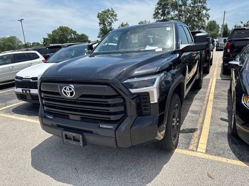 Used 2023 Toyota Tundra SR5 w/ SR5 Convenience Package AWD/4WD image 2