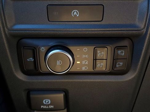 Used 2025 Ford F150 XLT w/ Equipment Group 302A MID image 37