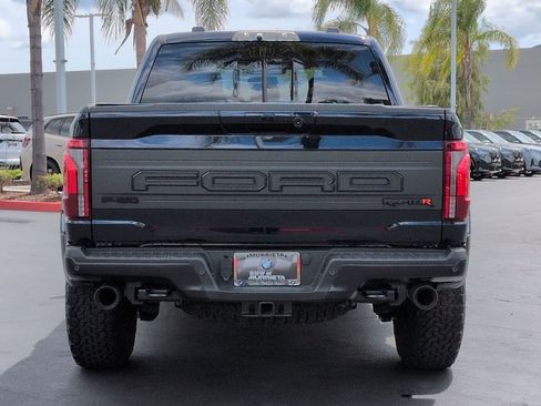 Used 2025 Ford F150 Raptor w/ Equipment Group 803A Raptor R AWD/4WD image 9
