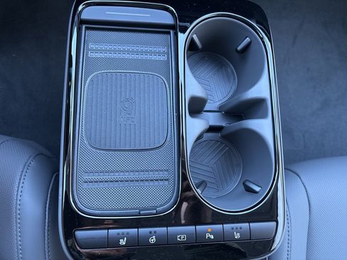 New 2025 Hyundai Ioniq 5 SEL image 25