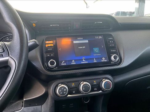 Used 2023 Nissan Kicks SV image 29