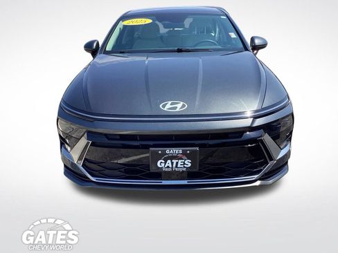 Used 2025 Hyundai Sonata SEL FWD image 2
