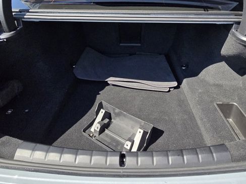 Used 2024 BMW 760i xDrive w/ Executive Package image 17