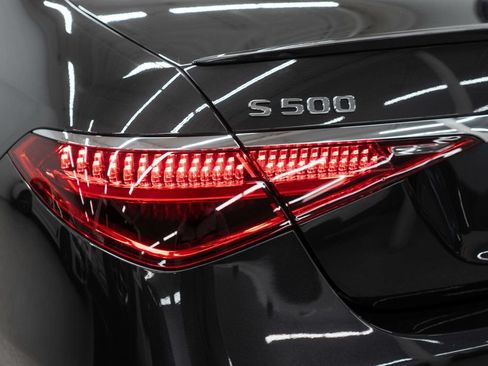 Used 2022 Mercedes-Benz S 500 4MATIC w/ AMG Line Package image 52