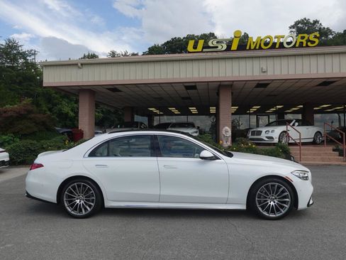 Used 2025 Mercedes-Benz S 580e 4MATIC Sedan image 2