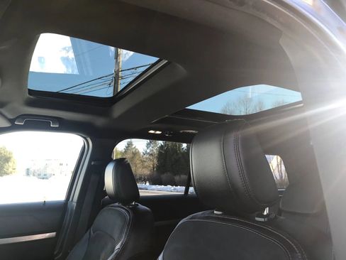 Used 2018 Ford Explorer XLT w/ Equipment Group 202A image 35