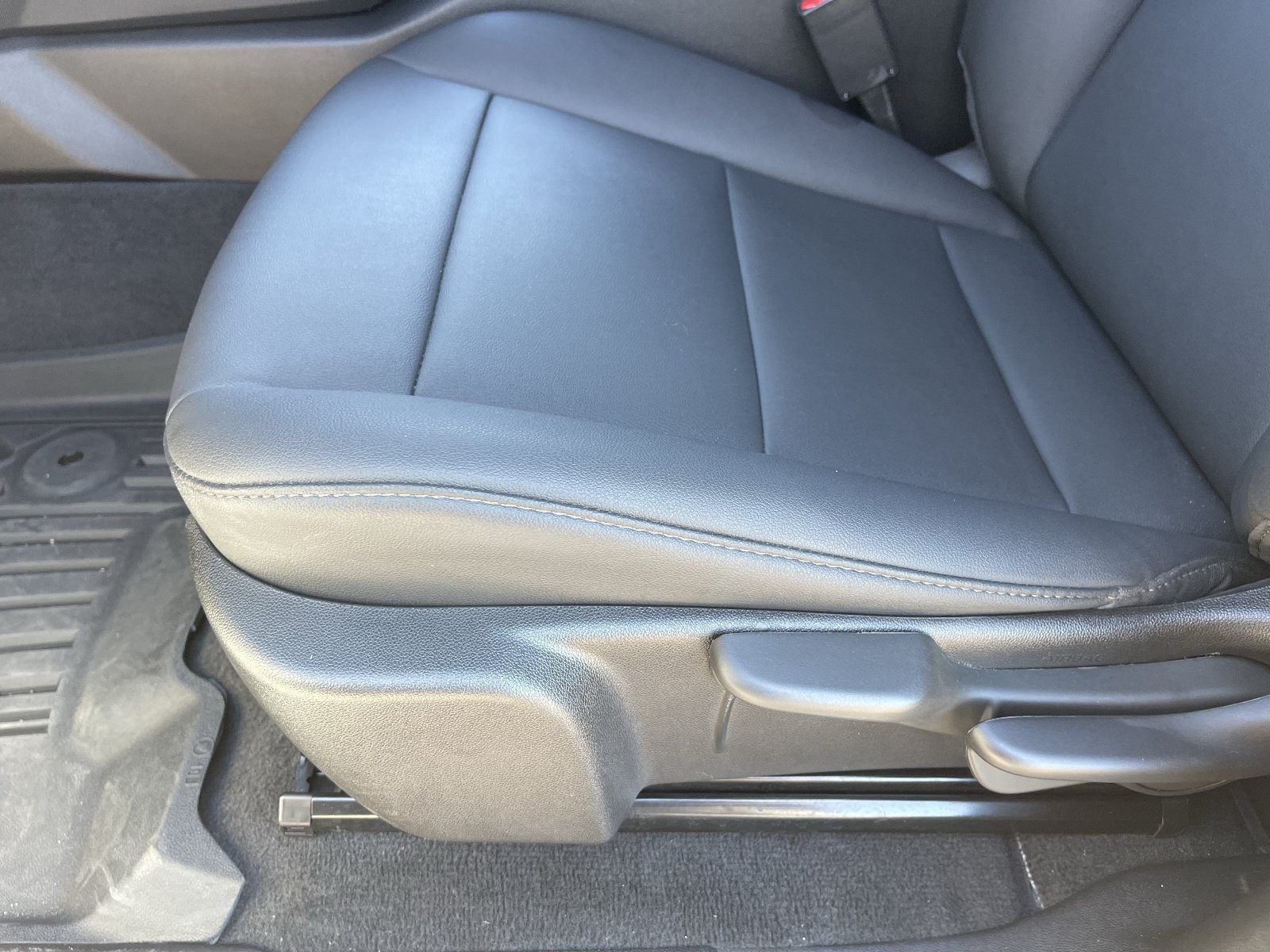 Used 2024 Chevrolet Colorado Trail Boss AWD/4WD image 21