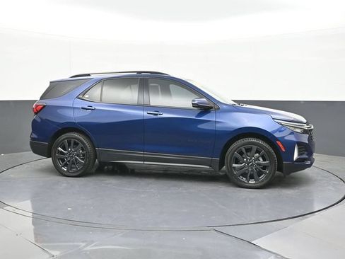 Used 2022 Chevrolet Equinox RS w/ RS Leather Package FWD image 18