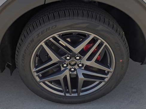 New 2026 Ford Explorer ST-Line RWD image 7