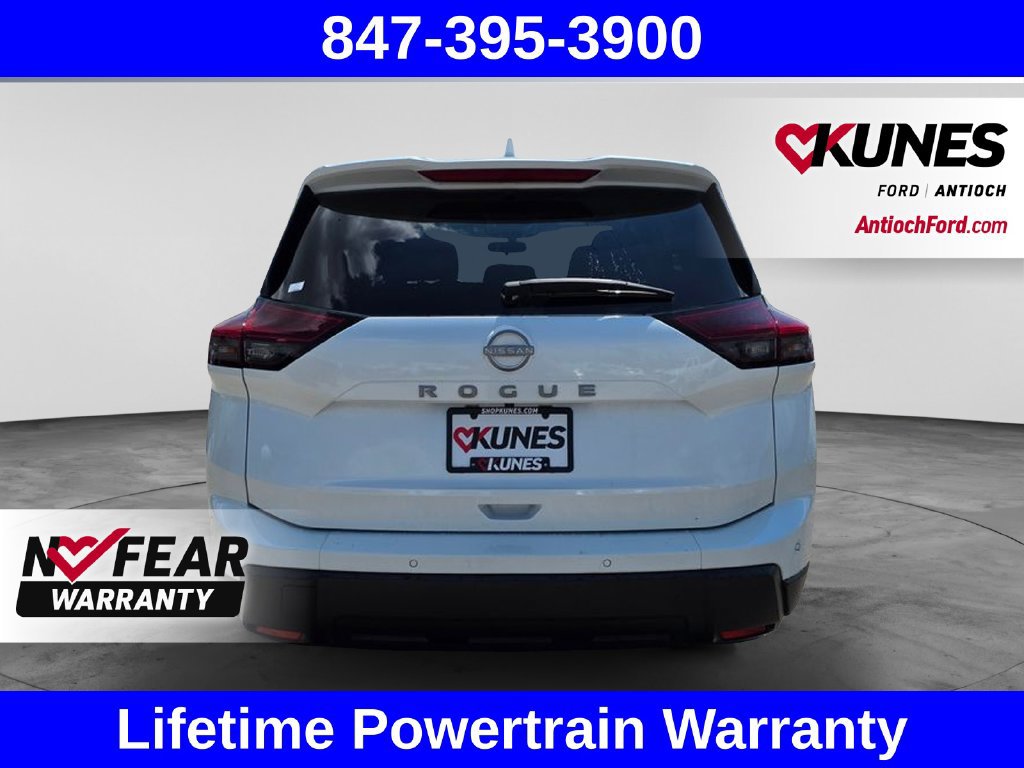 Used 2025 Nissan Rogue SV FWD image 8
