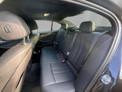 Used 2019 BMW 530e xDrive w/ Convenience Package AWD/4WD image 21