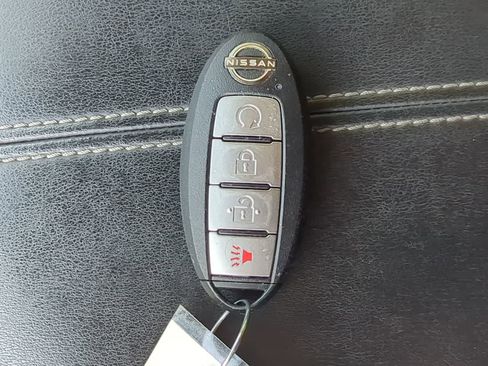 Used 2022 Nissan Pathfinder SV w/ SV Black Package FWD image 33