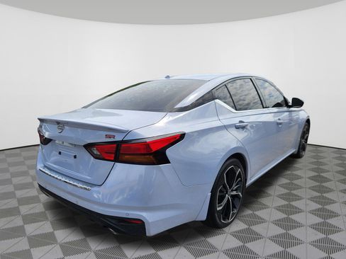 Certified 2023 Nissan Altima 2.5 SR w/ SR Premium Package FWD image 2