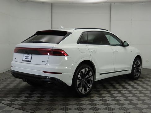 Used 2025 Audi Q8 Premium Plus w/ Premium Plus Package image 6