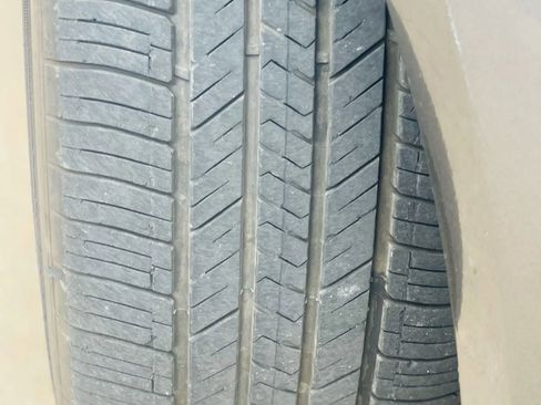 Used 2015 Ford Fusion SE w/ Equipment Group 202A image 17