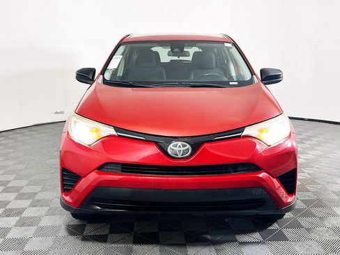 Used 2017 Toyota RAV4 LE FWD image 8