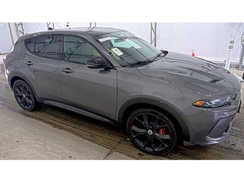 Used 2024 Dodge Hornet R/T Plus image 3