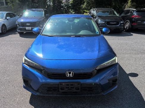 Used 2022 Honda Civic LX image 2