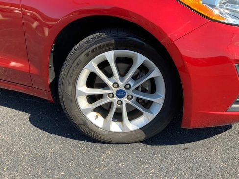Used 2020 Ford Fusion SE FWD image 26