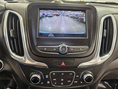 Used 2020 Chevrolet Equinox LT w/ Driver Convenience Package FWD image 18