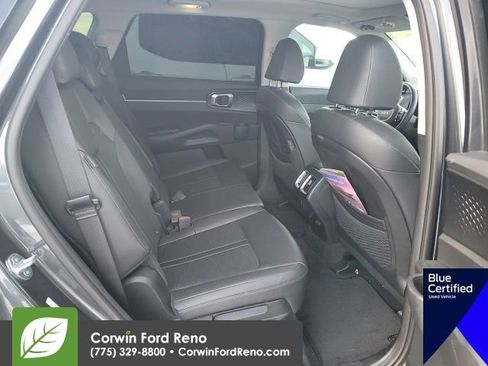 Used 2024 Kia Sorento S w/ Panoramic Sunroof Package image 14