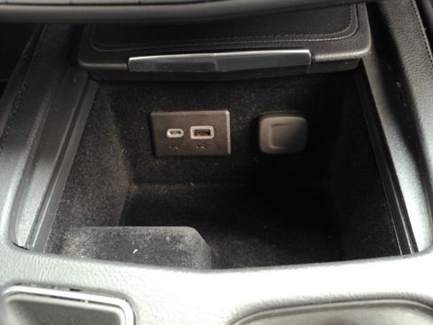 Used 2019 Cadillac XT4 Premium Luxury image 42