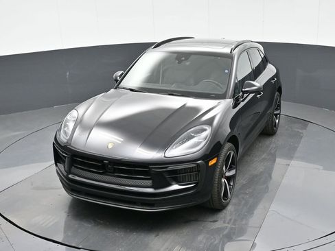 Certified 2024 Porsche Macan S w/ Premium Plus Package image 28