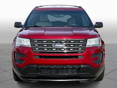 Used 2017 Ford Explorer FWD image 4