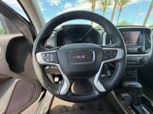 Used 2016 GMC Canyon SLE RWD image 19
