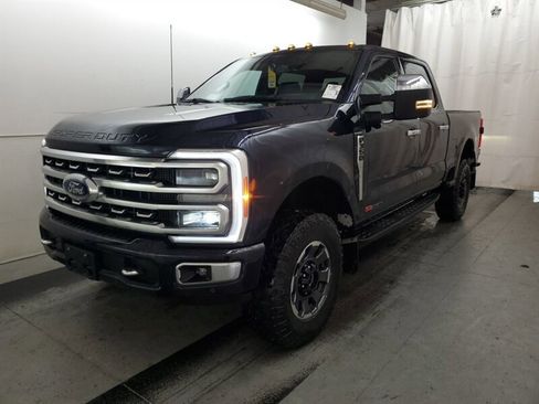 Used 2023 Ford F350 Platinum w/ Tremor Off-Road Package AWD/4WD image 2