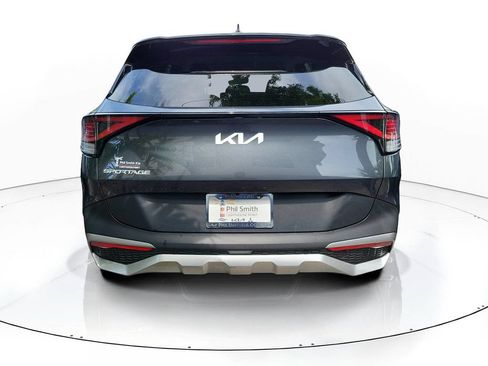 Used 2023 Kia Sportage LX FWD image 3