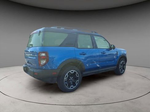 New 2025 Ford Bronco Sport Outer Banks w/ Outer Banks Tech Package+ AWD/4WD image 8