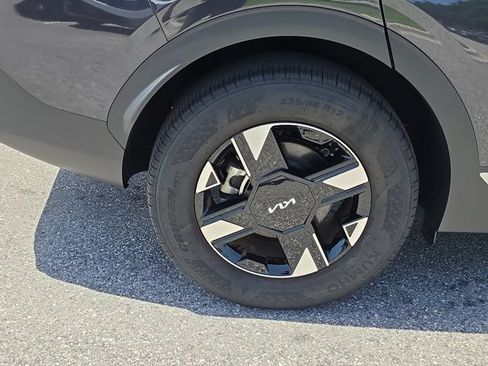 Certified 2026 Kia Sportage LX w/ LX Convenience Package FWD image 5