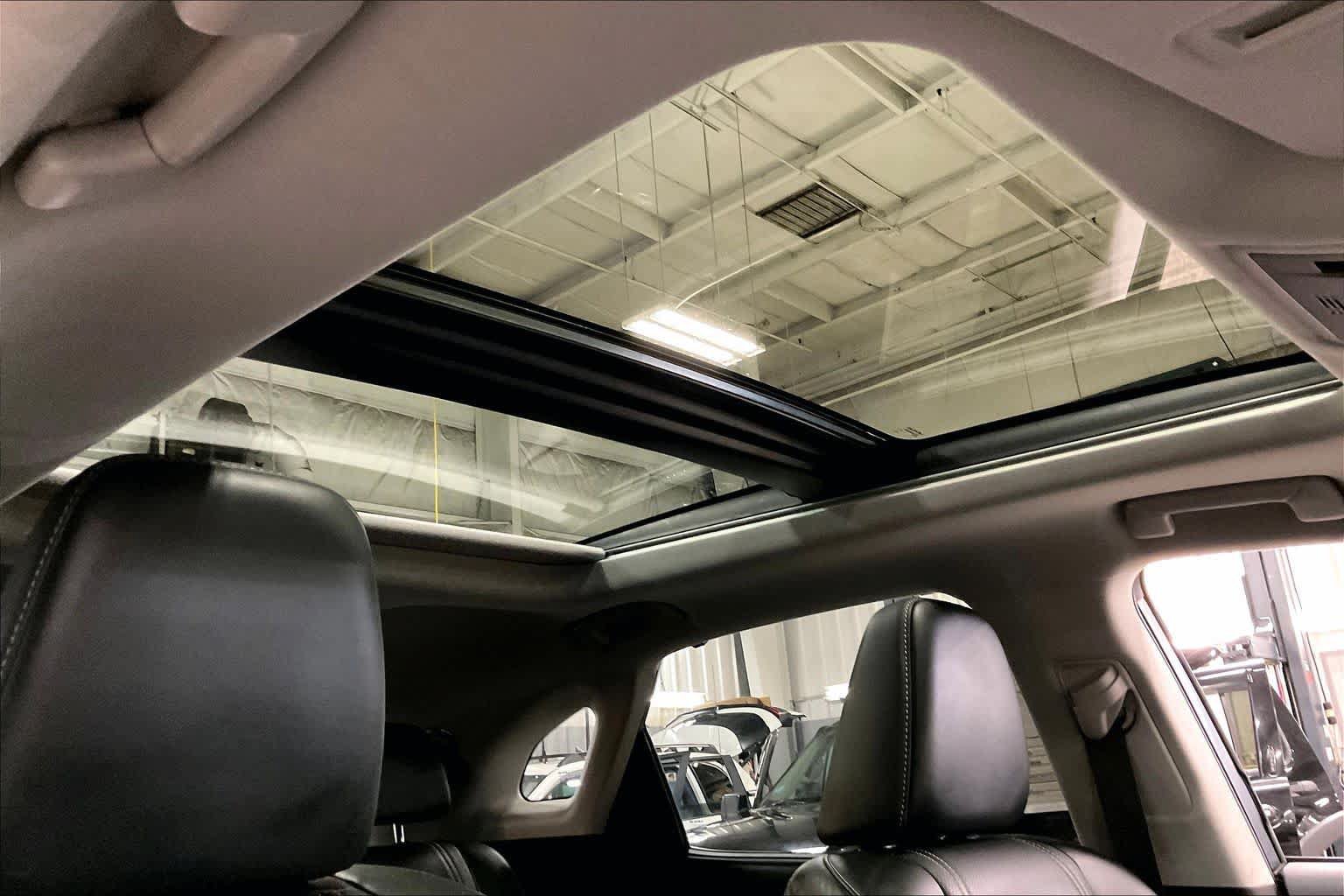 Used 2022 Lexus RX 450h AWD w/ Luxury Package image 14